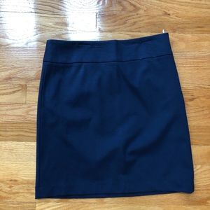 Navy Banana Republic skirt with tags, size 4